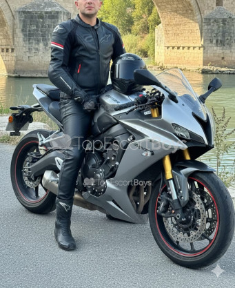 Photo escort girl Memo: the best escort service