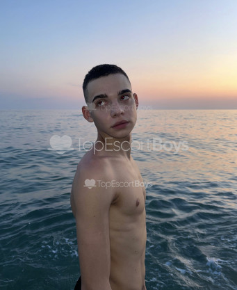 Photo escort girl Simon: the best escort service