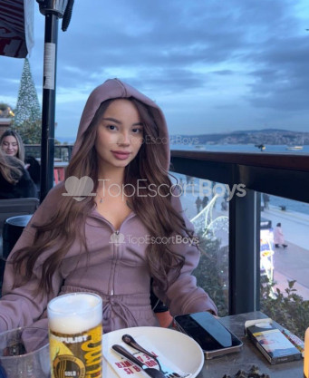 Photo escort girl Khalessi: the best escort service