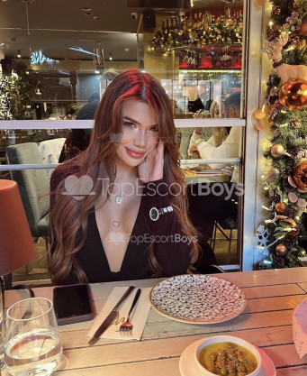 Photo escort girl Simay : the best escort service