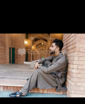 Photo escort girl Afaq: the best escort service