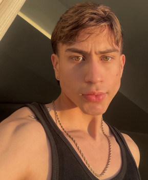 Axel08
