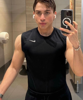 Axel08