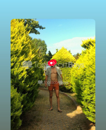 Photo escort girl JigoloGirne: the best escort service